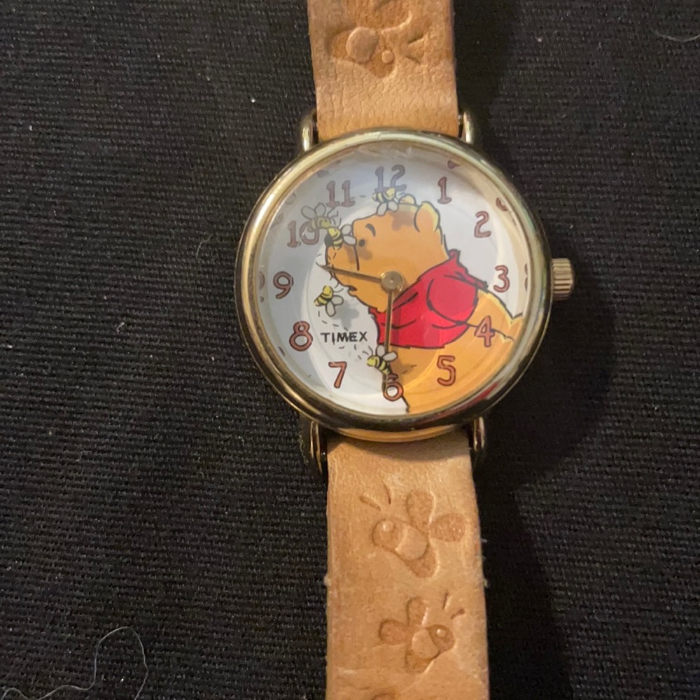 COPY - Timex Winnie the Pooh w/ circling bees Watch